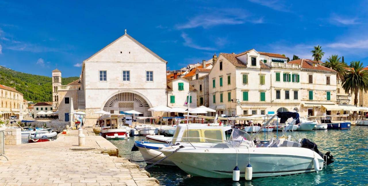 Apartment Plaza Hvar Town Exterior photo